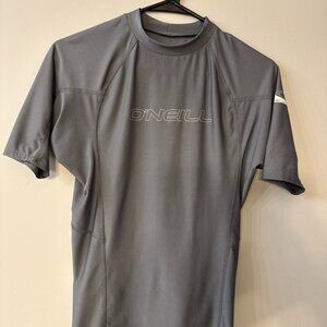O'NEILL Men's Basic Skins 50+ Short Sleeve Sun Shirt Medium Smoke Gray NWT!
